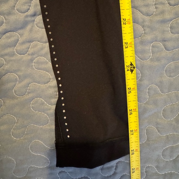 Lululemon Swift Speed High-Rise Tight 28" Size 4. Worn once. Excellent condition - Picture 12 of 14